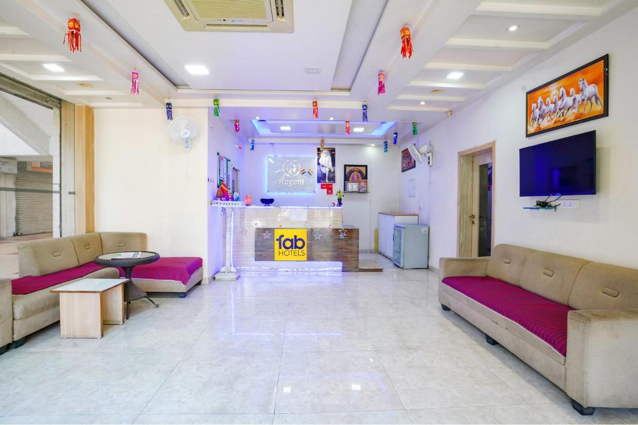 Fabhotel Regent Inn - Nr Skywalk Bridge Pimpri-Chinchwad Eksteriør billede