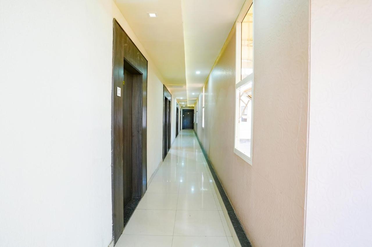 Fabhotel Regent Inn - Nr Skywalk Bridge Pimpri-Chinchwad Eksteriør billede