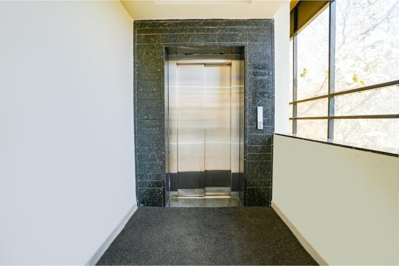 Fabhotel Regent Inn - Nr Skywalk Bridge Pimpri-Chinchwad Eksteriør billede